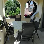 Negy Evszak Vendeghaz