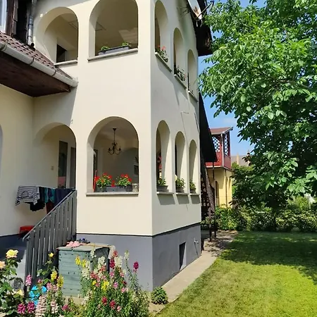 Negy Evszak Vendeghaz