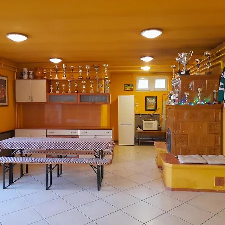 Negy Evszak Vendeghaz Pensjonat 3*