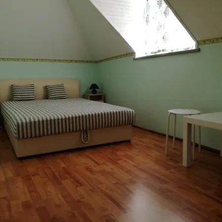 Negy Evszak Vendeghaz 3* Balatonboglár