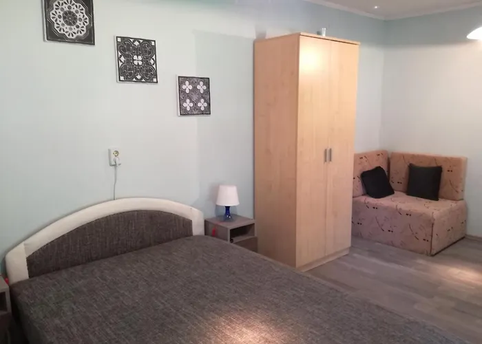 Negy Evszak Vendeghaz Pensjonat Balatonboglár