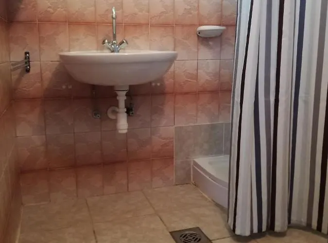 Negy Evszak Vendeghaz Pensjonat 3*
