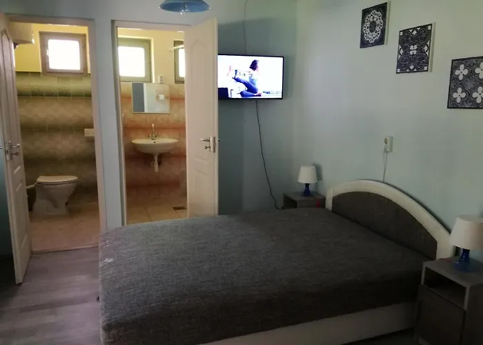 Pensjonat Negy Evszak Vendeghaz Balatonboglár