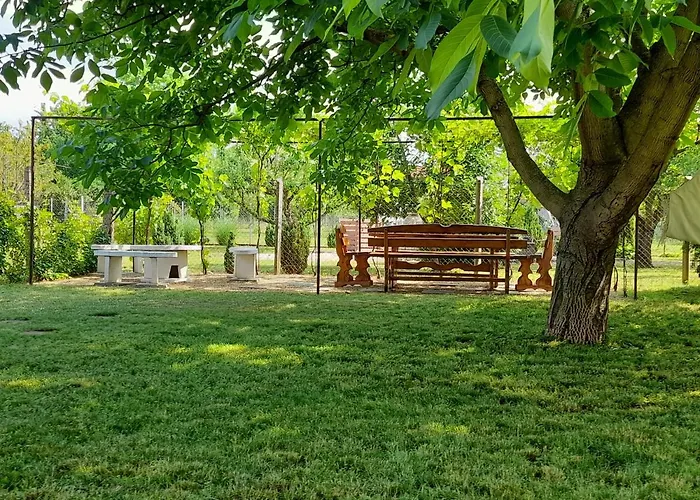 Negy Evszak Vendeghaz Balatonboglár