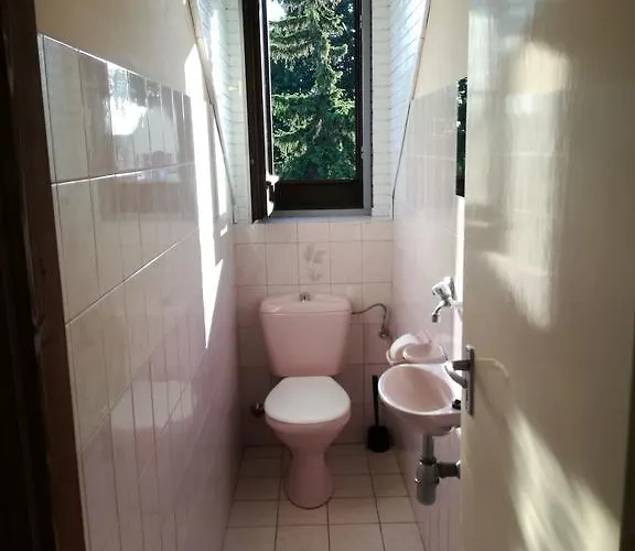 Negy Evszak Vendeghaz Pensjonat 3*